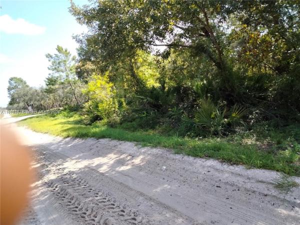 SUN N LK LP ACRES SEC 4