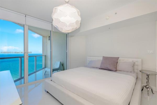 16699 COLLINS AVE #3505, SUNNY ISLES BEACH, FL 33160