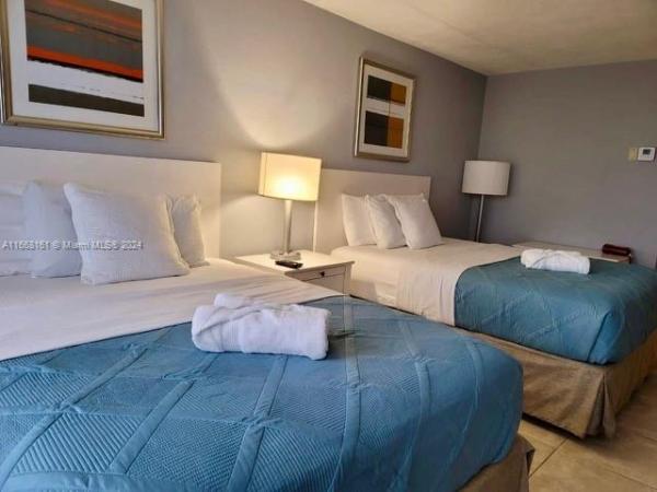 19201 COLLINS AVE #343, SUNNY ISLES BEACH, FL 33160