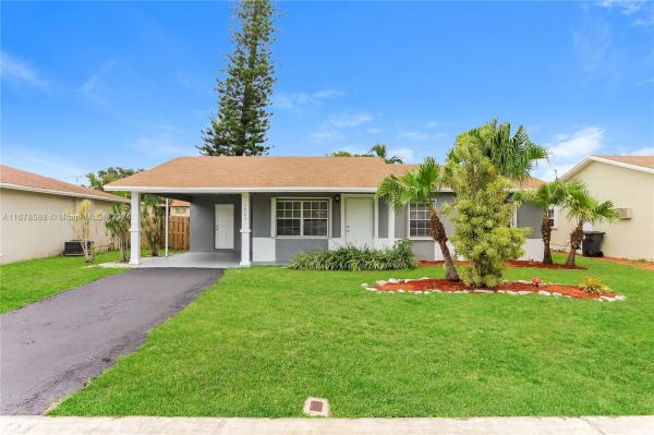 NORTH LAUDERDALE VILLAGE