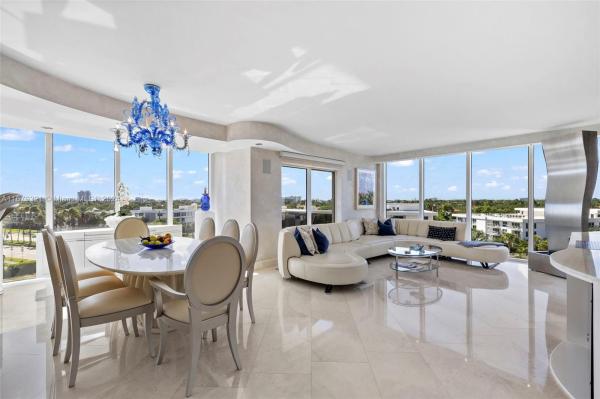 10275 COLLINS AVE #422 + CABANA, BAL HARBOUR, FL 33154