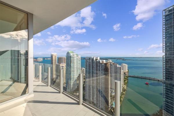 300 BISCAYNE BOULEVARD WAY #3805, MIAMI, FL 33131
