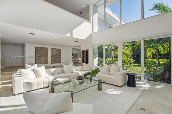 WARWICK GROVE ESTATES