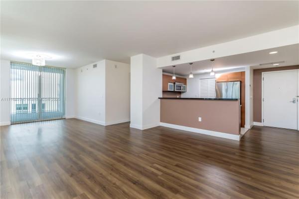 253 NE 2ND ST #3108, MIAMI, FL 33132