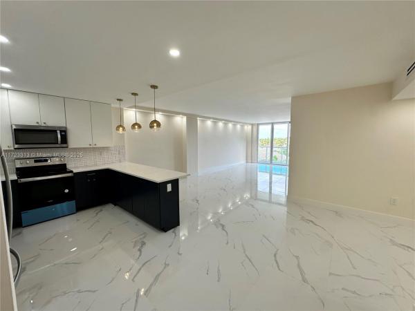 19380 COLLINS AVE #518, SUNNY ISLES BEACH, FL 33160