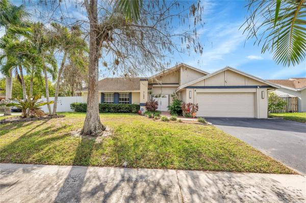 BOULEVARD WOODS NORTH