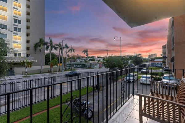 MIRAMAR TERRACE CONDO