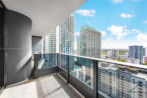 1000 BRICKELL PLZ #2411, MIAMI, FL 33131