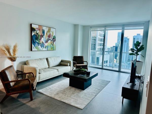 500 BRICKELL WEST CONDO