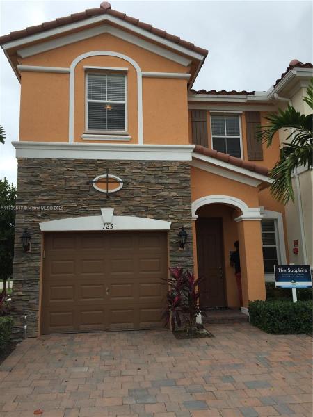 EMERALD CREEK TOWNHOMES