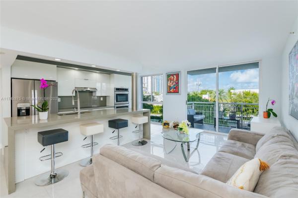 WEST BAY PLAZA CONDO