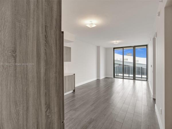 AVENTURA PARKSQUARE RESID