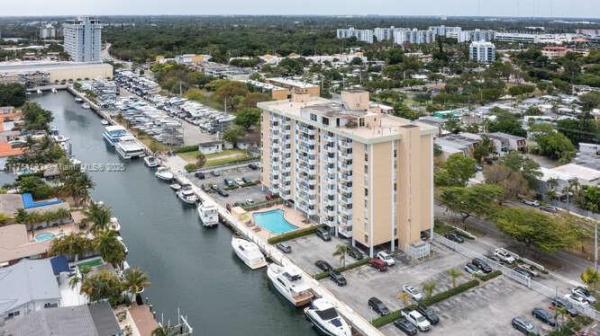 KEYSTONE TOWERS CONDO