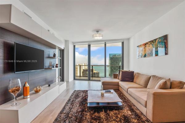 1300 S MIAMI AVE #3902, MIAMI, FL 33130