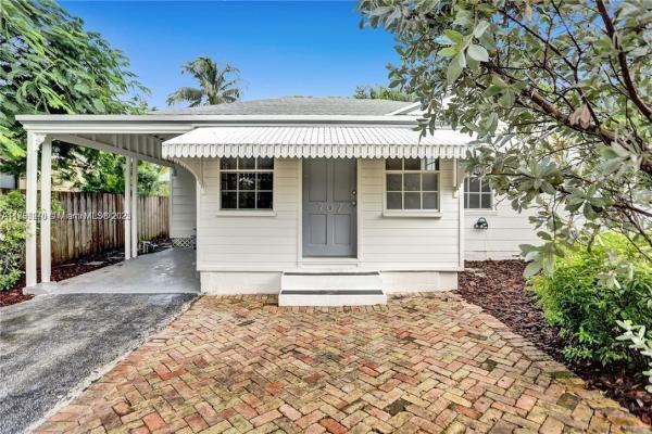 CROISSANT PARK RIVER SEC