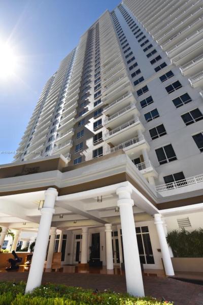 COURTS BRICKELL KEY CONDO