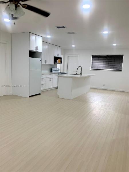 HALLANDALE BY THE SEA