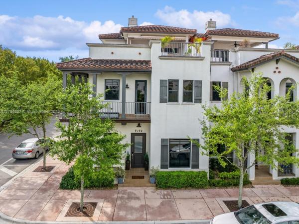 DOWNTOWN DORAL TOWNHOMES