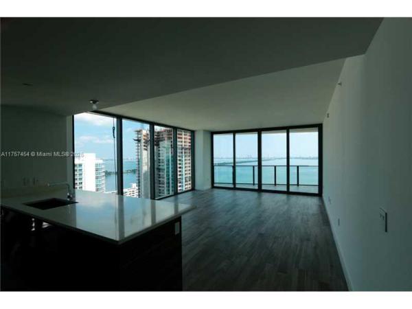 460 NE 28TH ST #2701, MIAMI, FL 33137