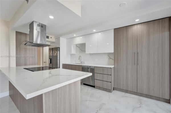 1201 S OCEAN DR #1503S, HOLLYWOOD, FL 33019