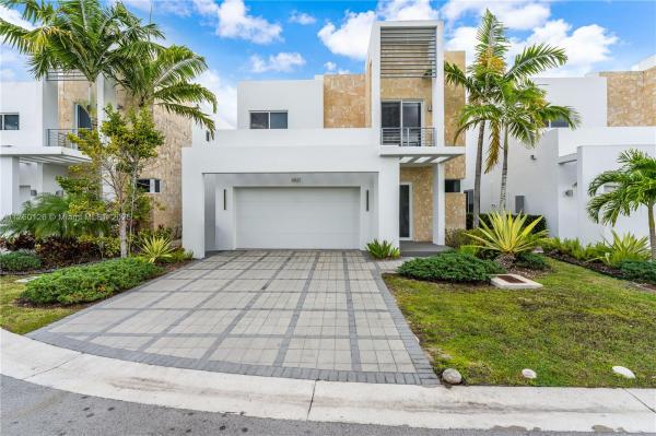 DORAL PALMS SOUTH