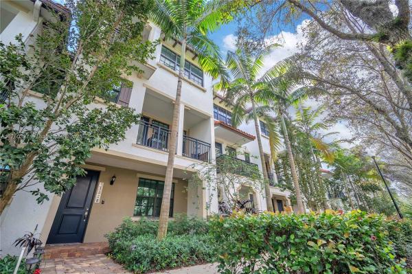 PEMBROKE LAKES SOUTH