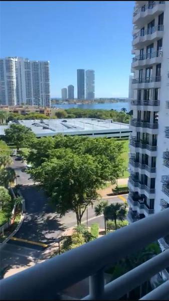 3300 NE 191ST ST #1008, AVENTURA, FL 33180