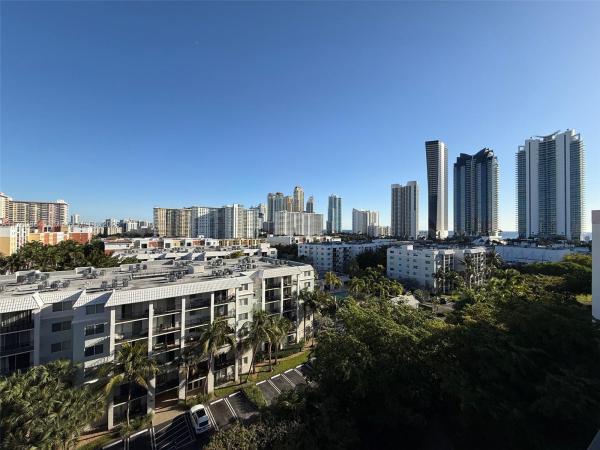 17021 N BAY RD #1002, SUNNY ISLES BEACH, FL 33160