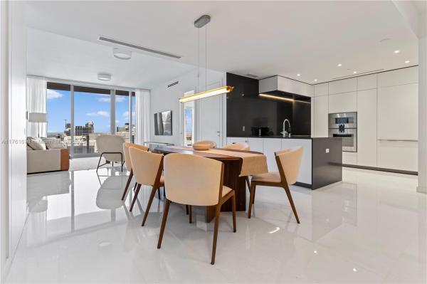 300 BISCAYNE BOULEVARD WAY #4509, MIAMI, FL 33131