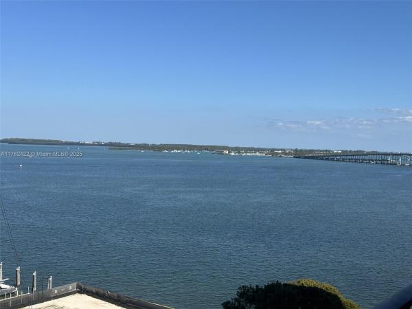 BRICKELL PLACE CONDO