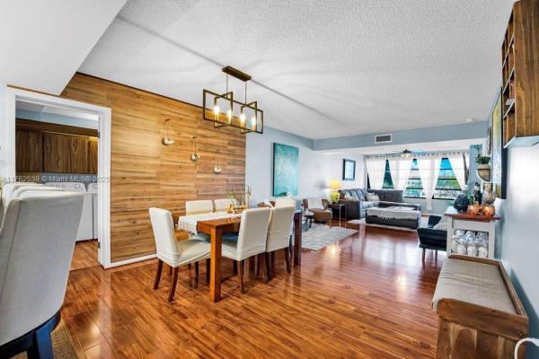 WHITEHALL CONDO AT CAMINO