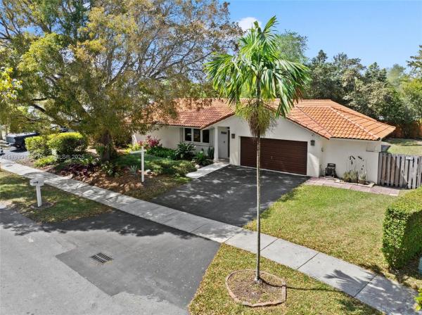 KILLIAN PINES 1ST ADDN