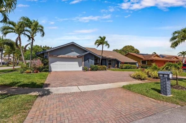 BOULEVARD WOODS NORTH