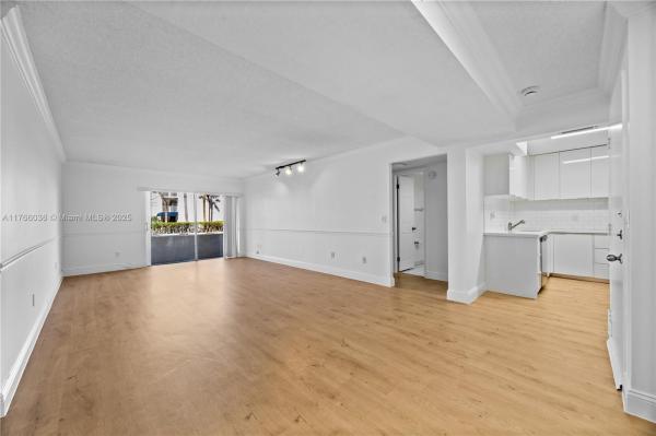 KINGS CREEK SO CONDO