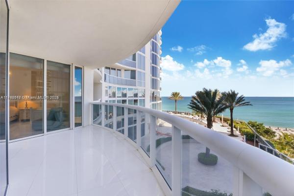 17201 COLLINS AVE #705, SUNNY ISLES BEACH, FL 33160