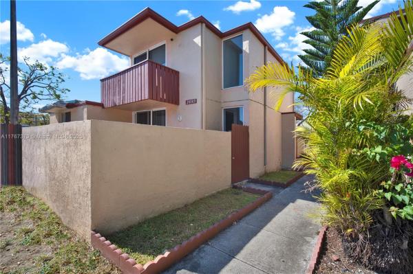 VILLAS AT CUTLER RIDGE