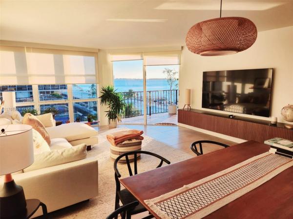 BRICKELL PLACE PHASE II C