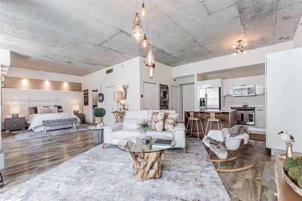 THE LOFT DOWNTOWN II COND