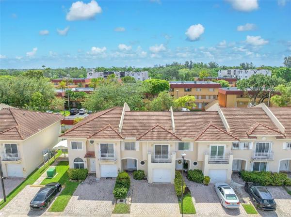 TIFFANY OF KENDALL CONDO