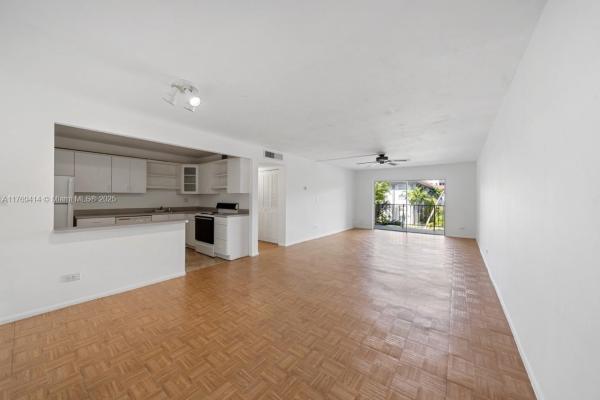 GRANDA DADELAND CONDO