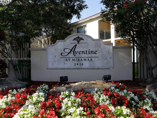 AVENTINE AT MIRAMAR