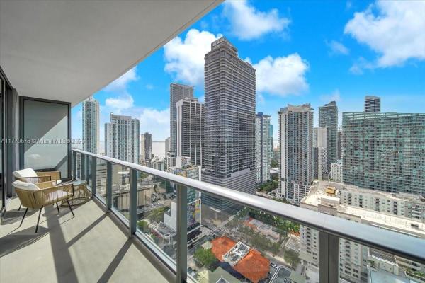 55 SW 9TH ST #2904, MIAMI, FL 33130
