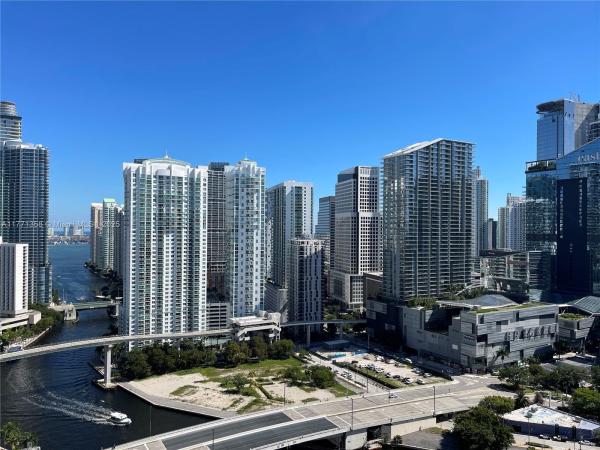 90 SW 3RD ST #3001, MIAMI, FL 33130