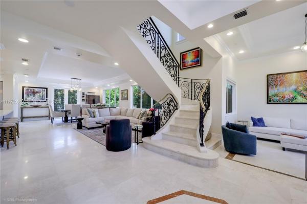 C GAB COUNTRY CLUB SEC 6