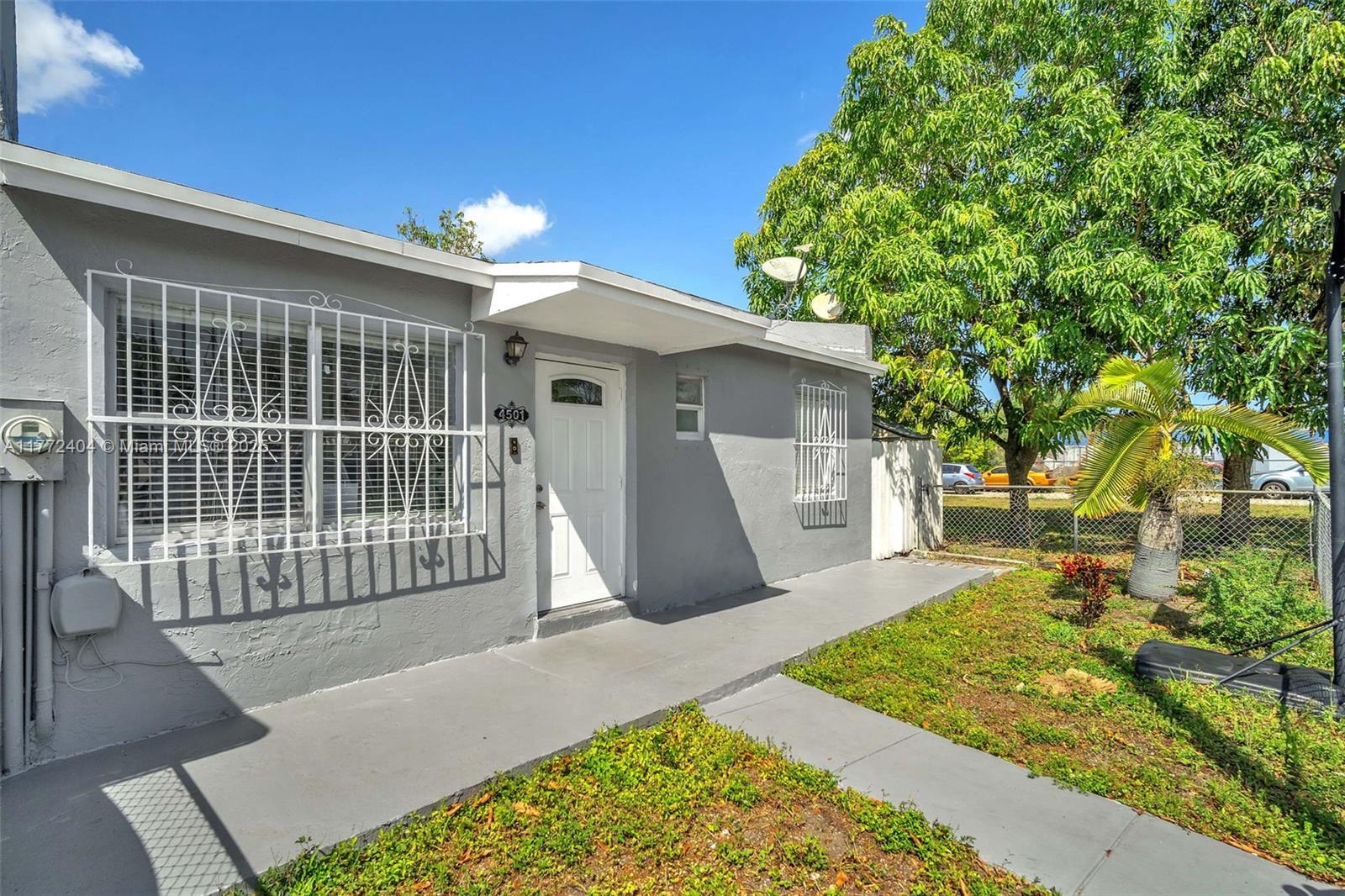 KINGS GARDENS SEC TWO - фото