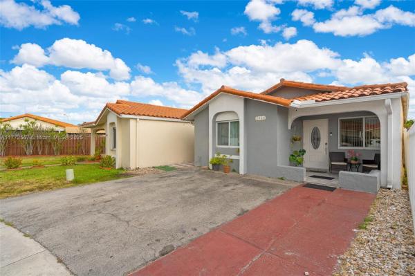 EL PRADO BY THE LAKE