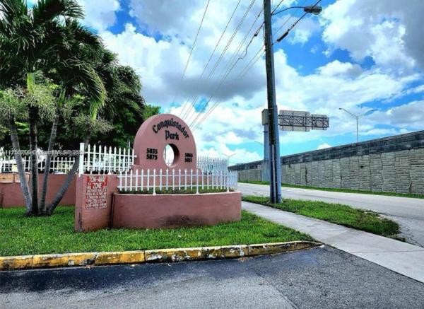 CONQUISTADOR PARK CONDO