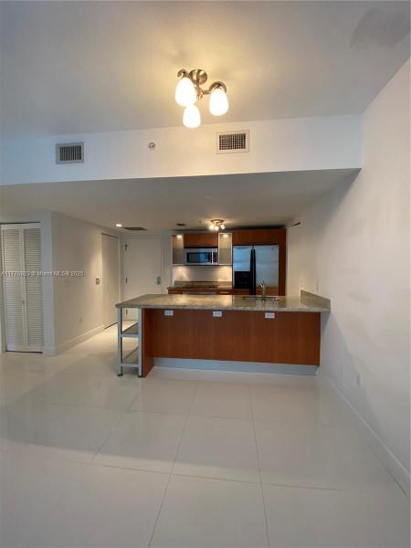 LATITUDE ON THE RIVER CON