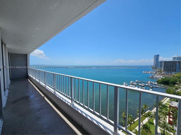 BRICKELL HARBOUR CONDO