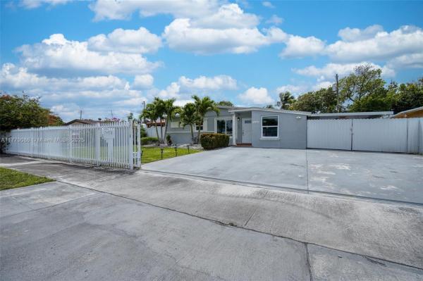 CAROL CITY LAKE STEVEN ES